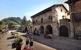 Casona De La Pinta